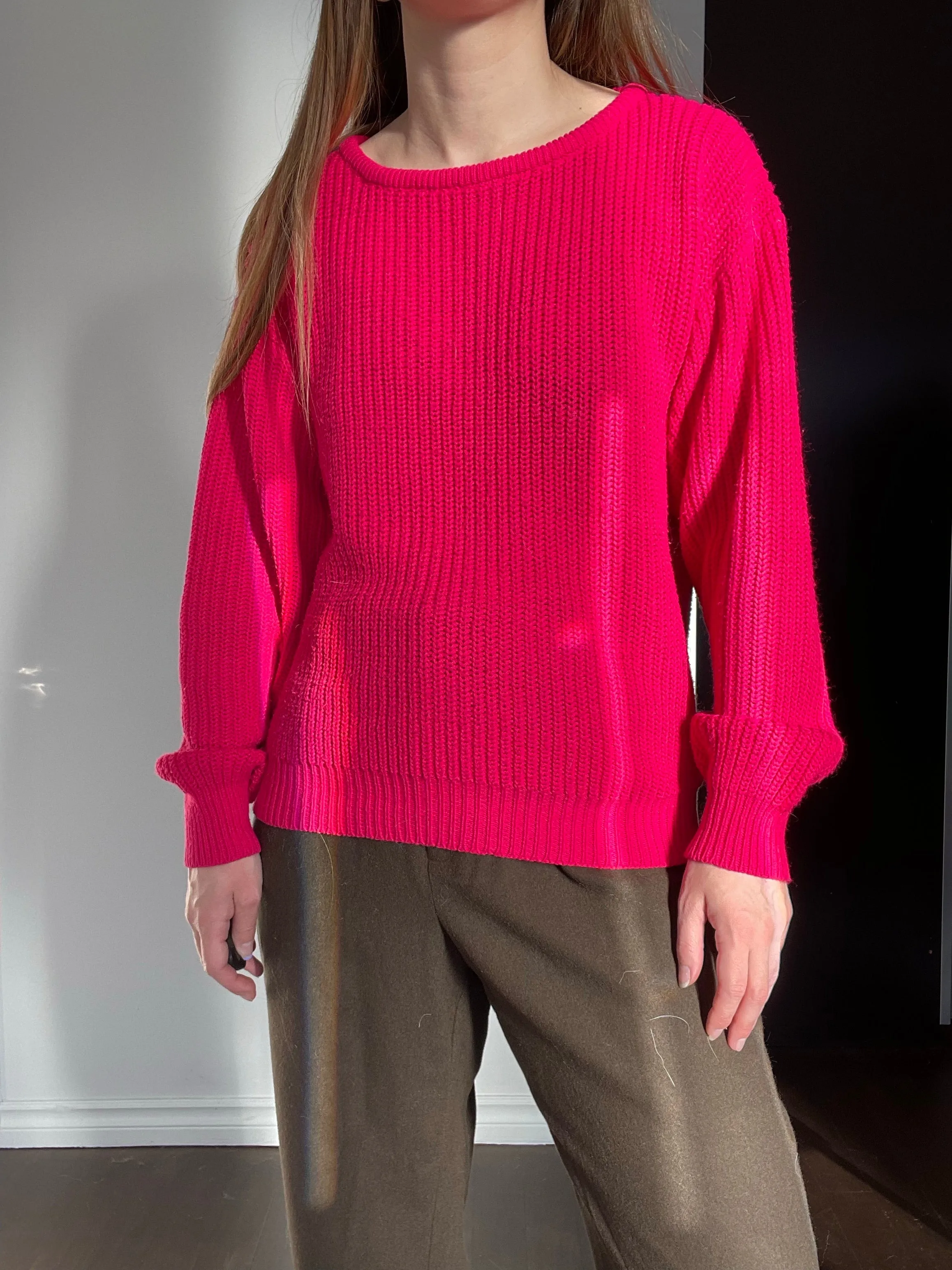 80s Fuchsia Crew Neck Knit - M