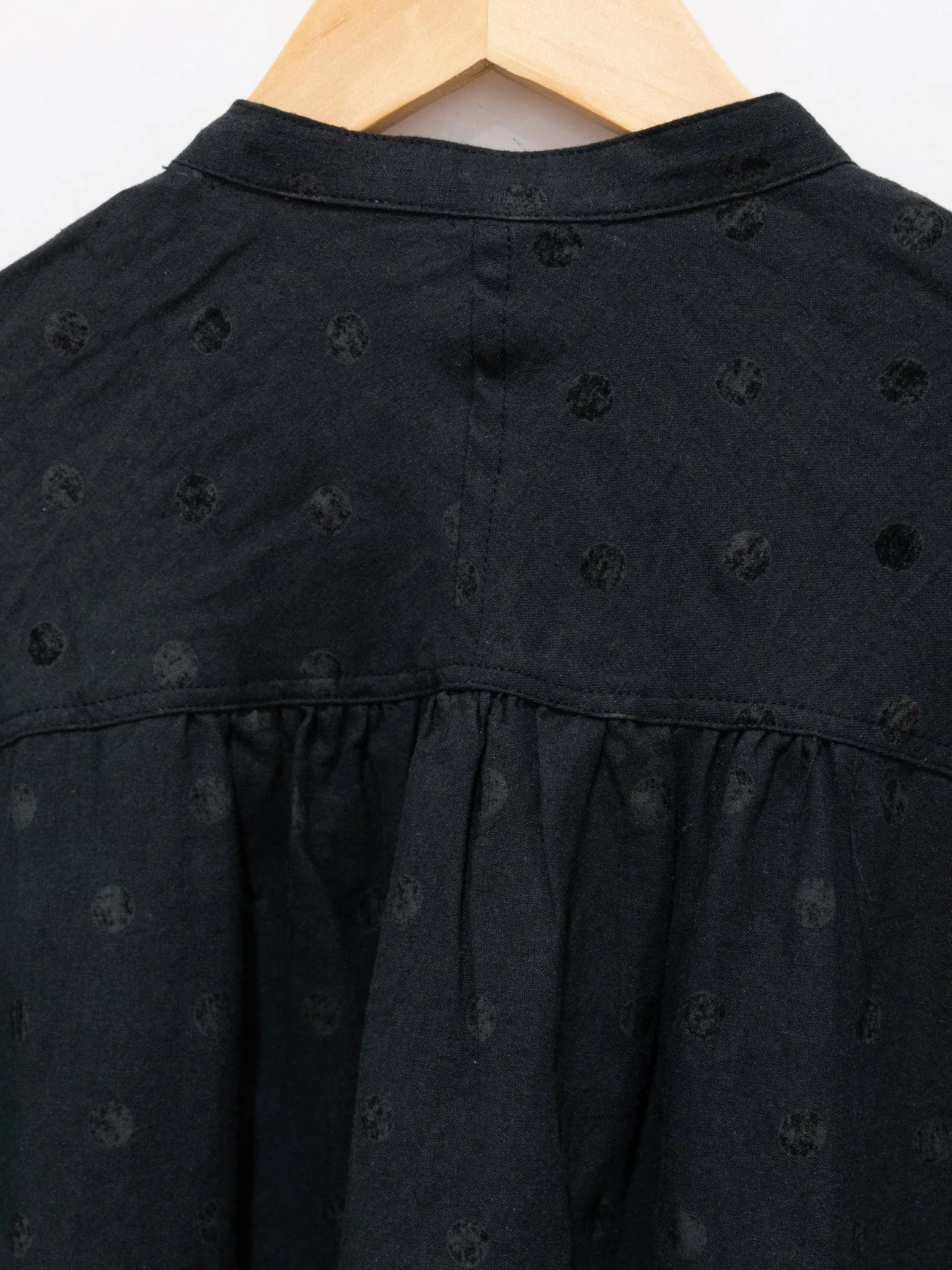 Azumadaki Ramie Flocky Dot Shirt - Black