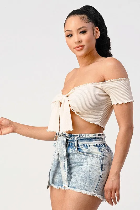 CHIC RIBBED KNIT OFF SHOULDER FRONT-TIE CROP TOP