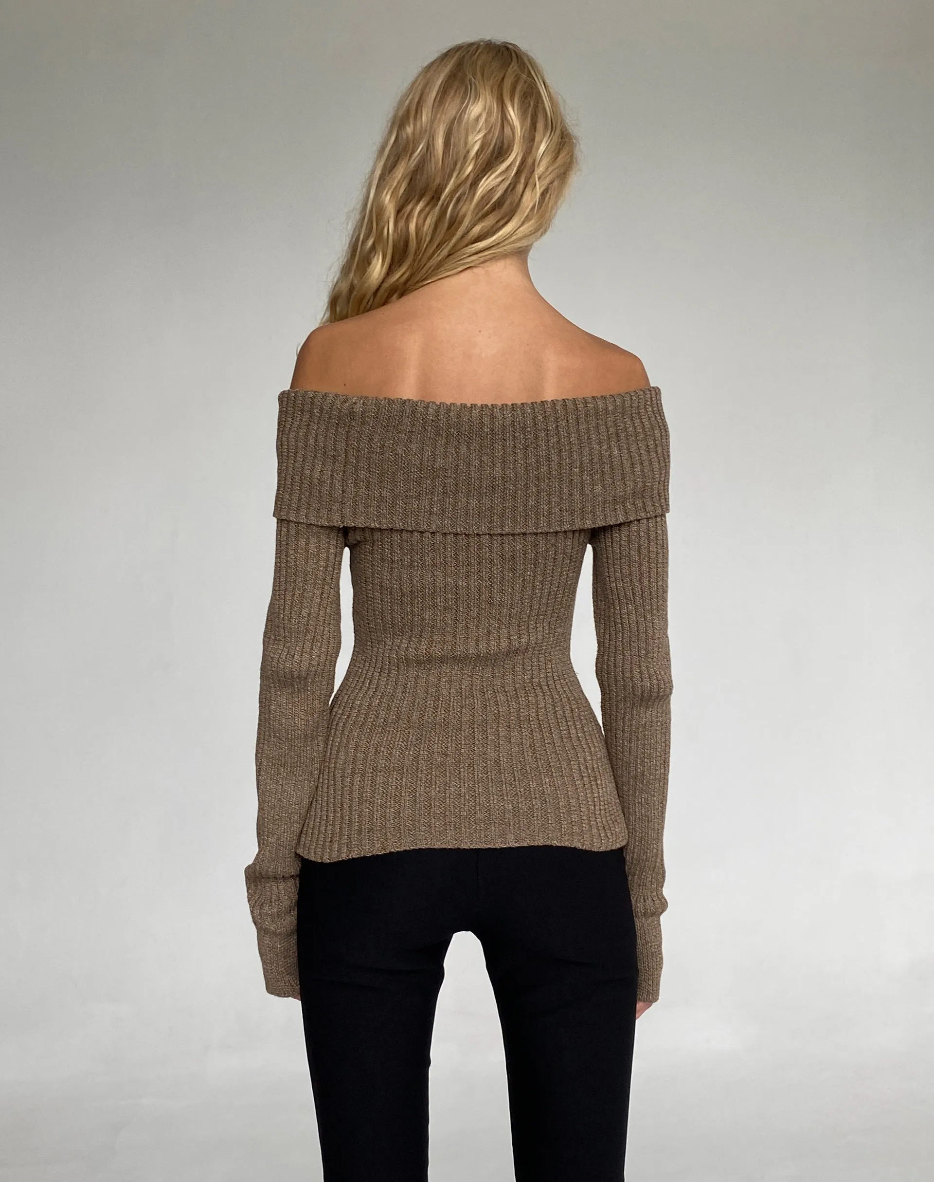 Circe Off-Shoulder Long Sleeve Knit Top in Yarn Brown