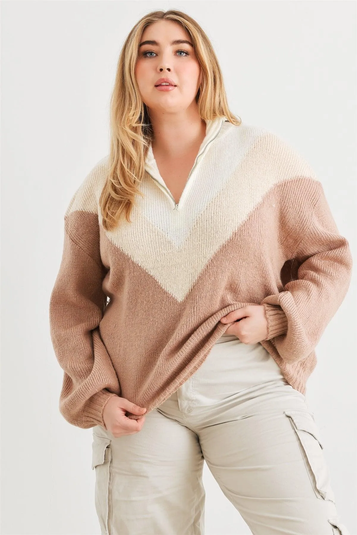 Junior Plus Ivory & Taupe Zip-Up Neck Long Sleeve Sweater /3-2-1