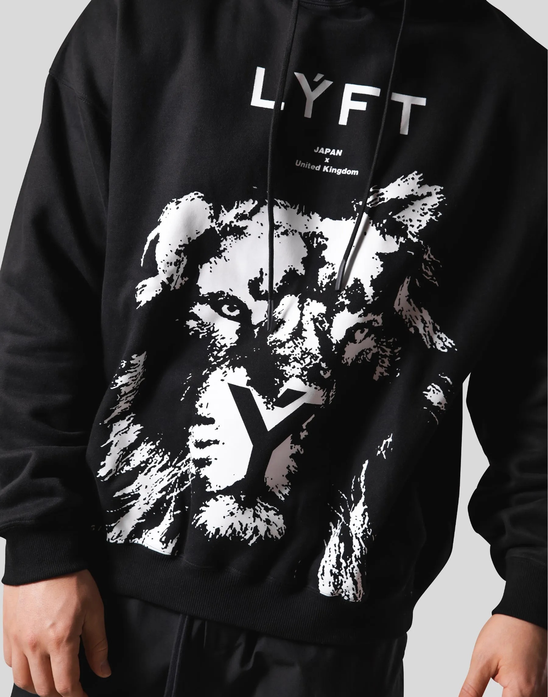 Lion Pullover Hoodie - Black