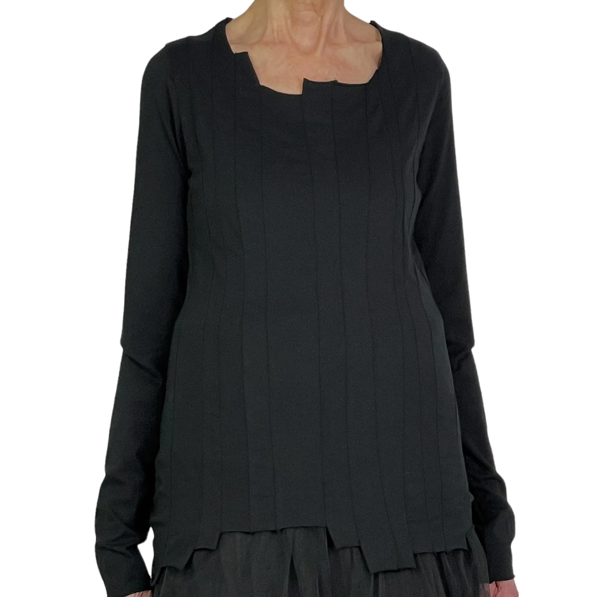 SEAMED FRONT KNIT TOP