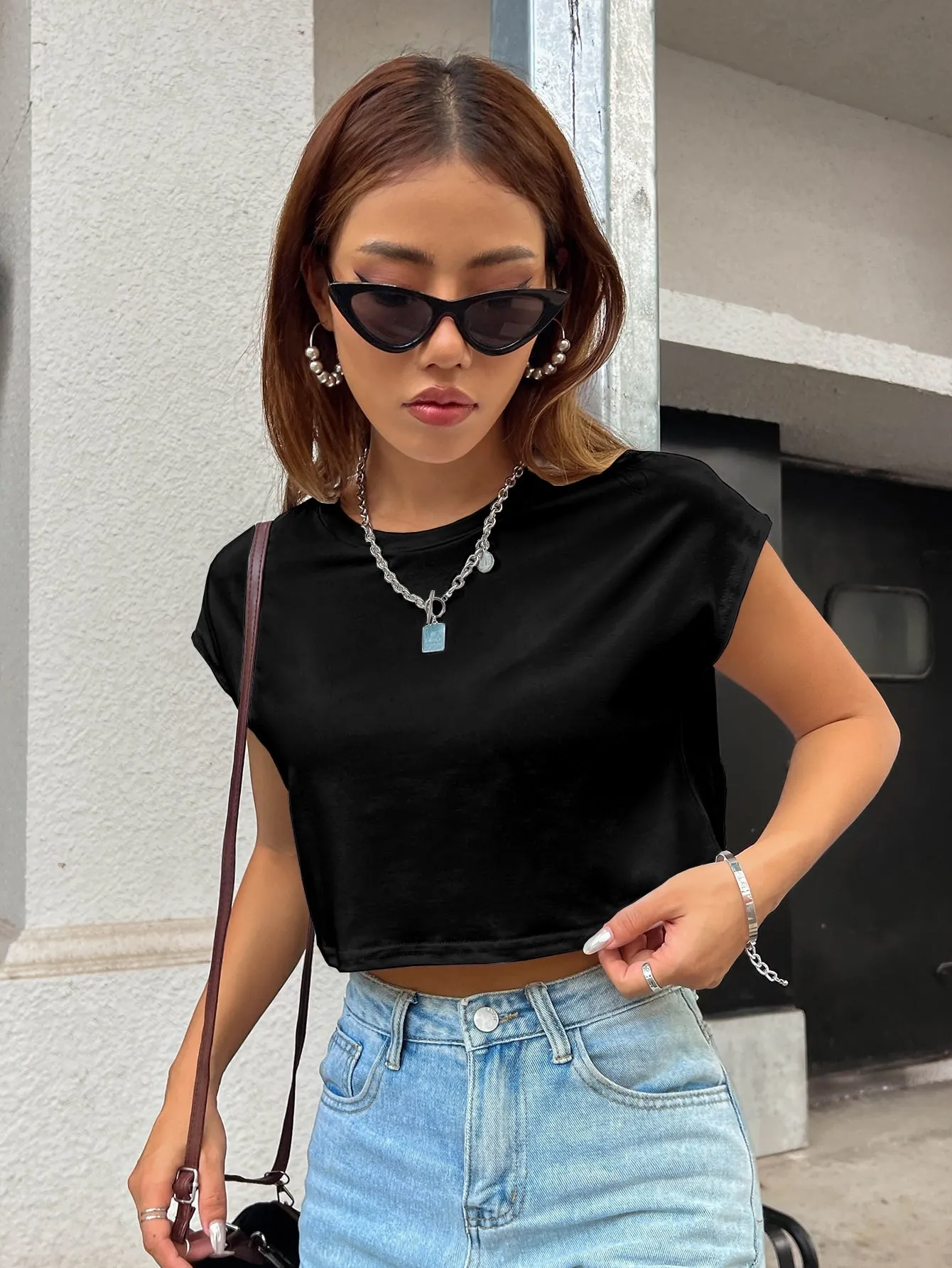 SHEIN Solid Batwing Sleeve Crop Tee