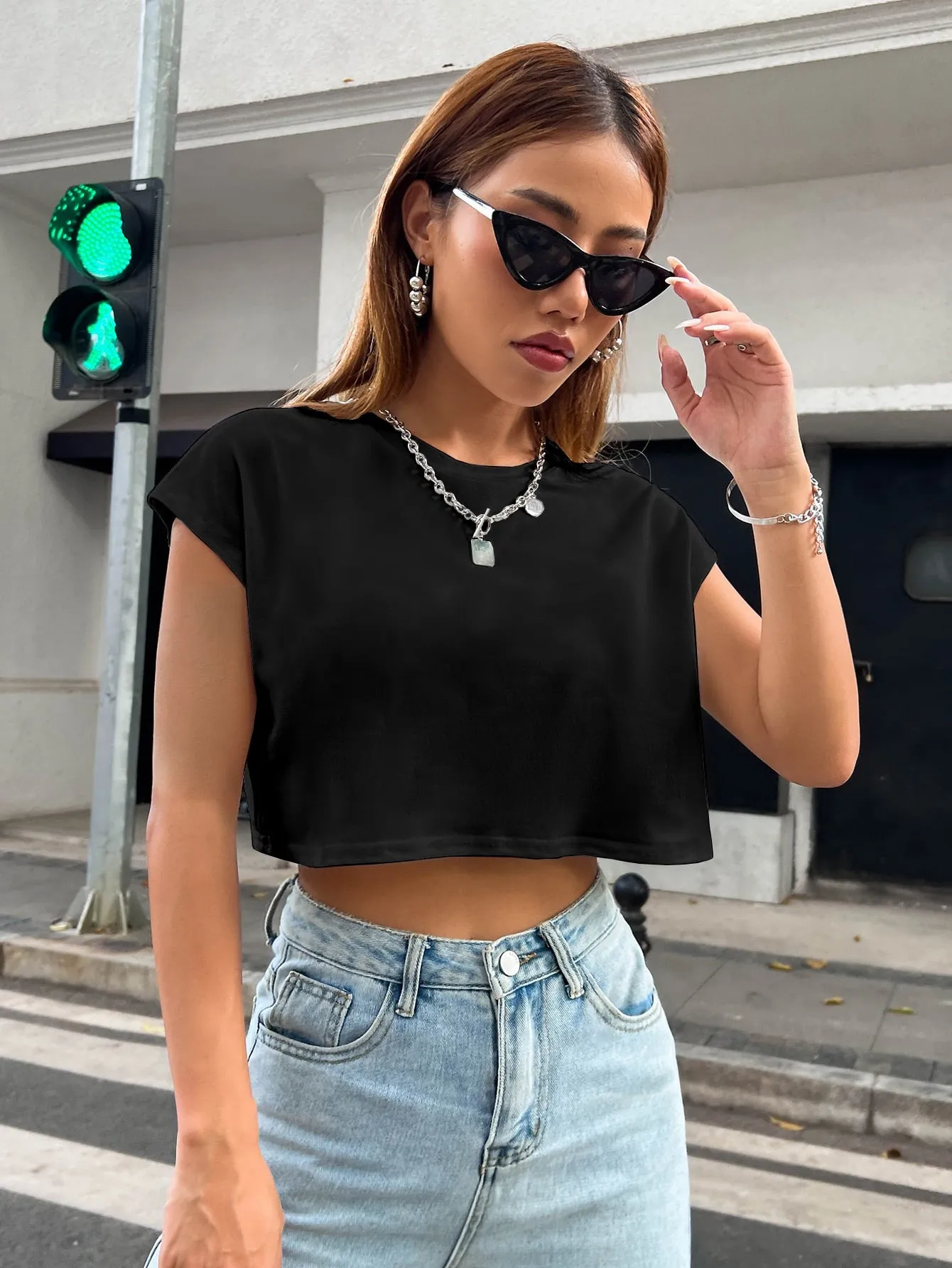 SHEIN Solid Batwing Sleeve Crop Tee