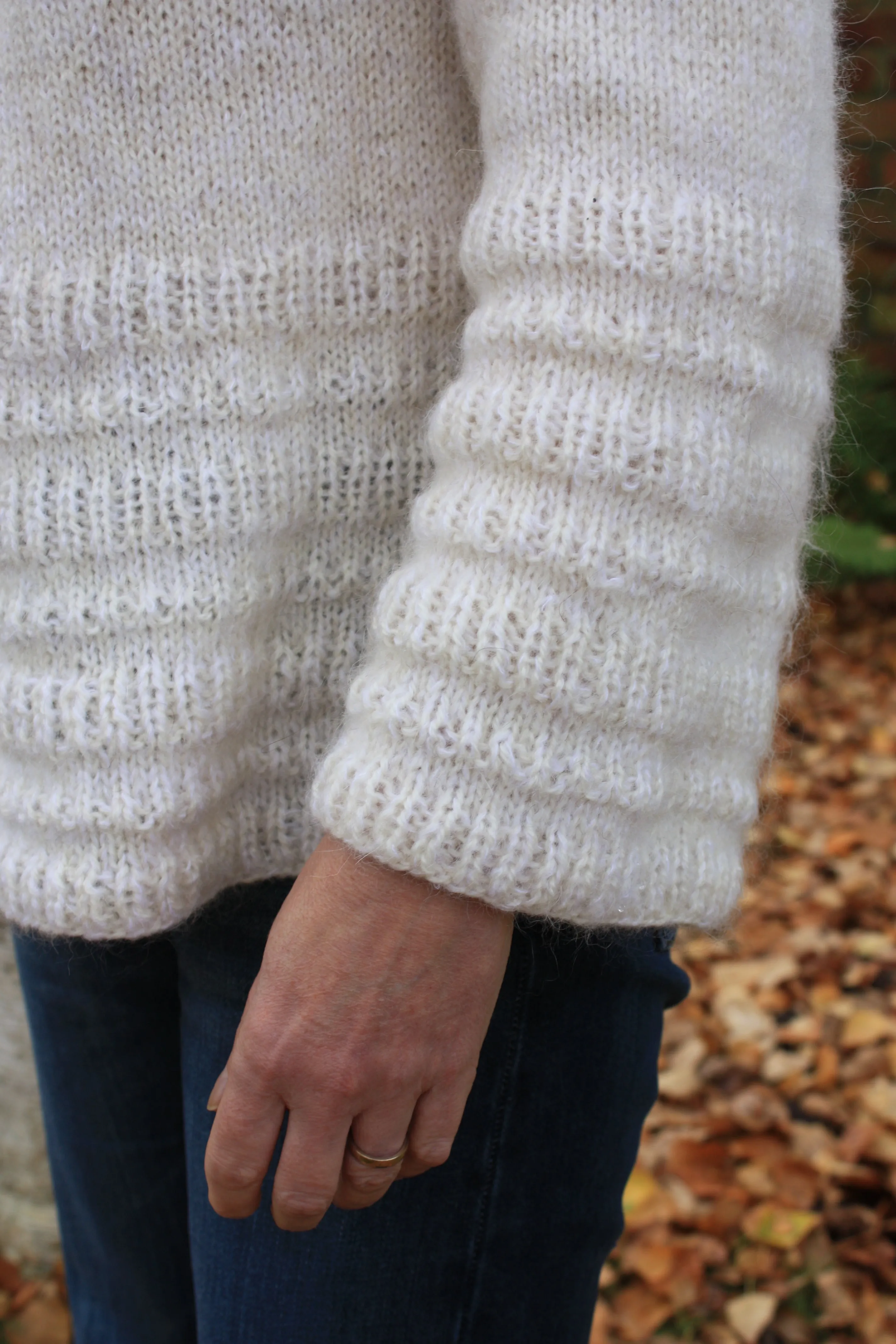 Skaftafell Sweater - Easy seamless top down sweater knitting pattern