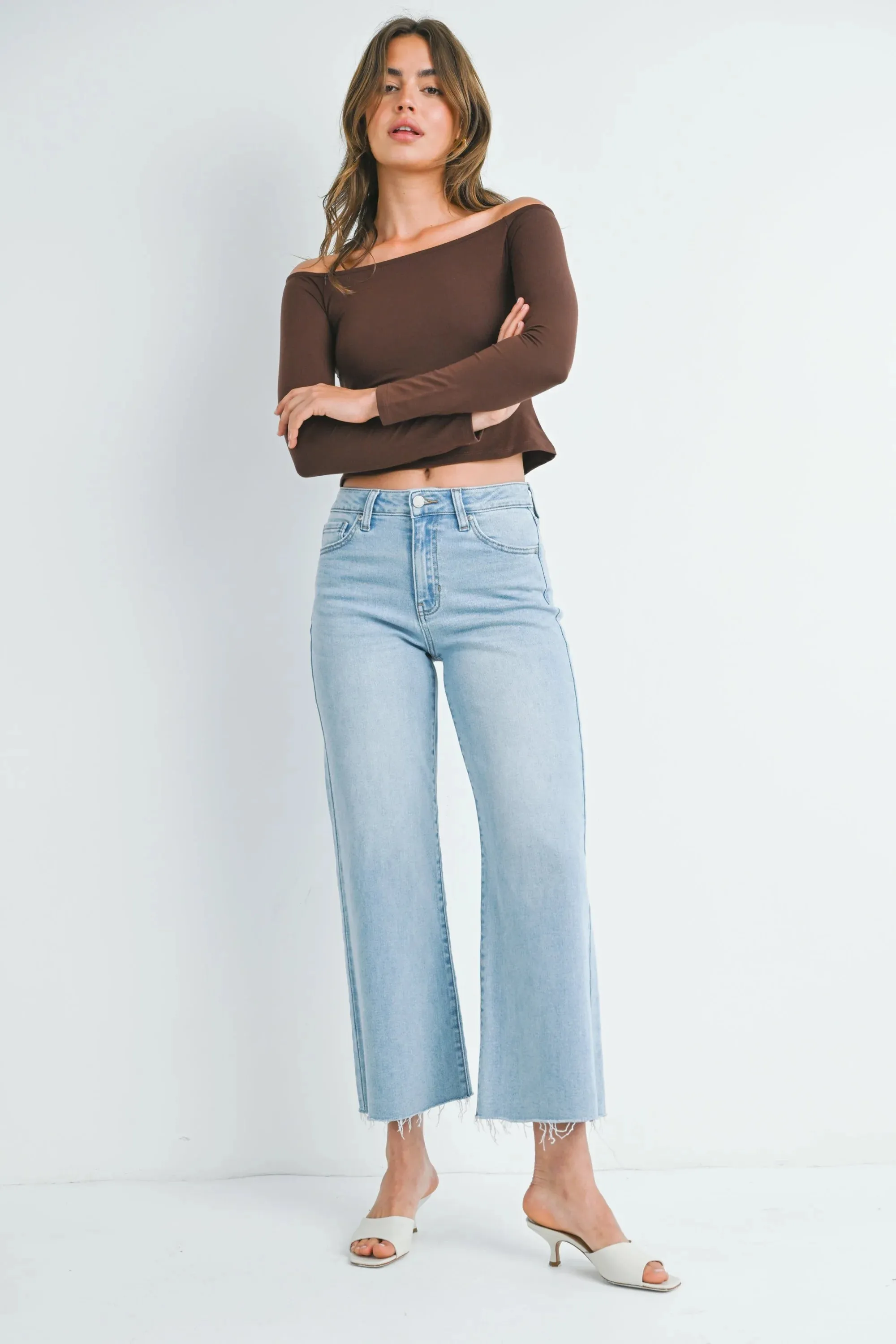 SLIM WIDE LEG DENIM JEANS WITH SCISSOR CUT HEM