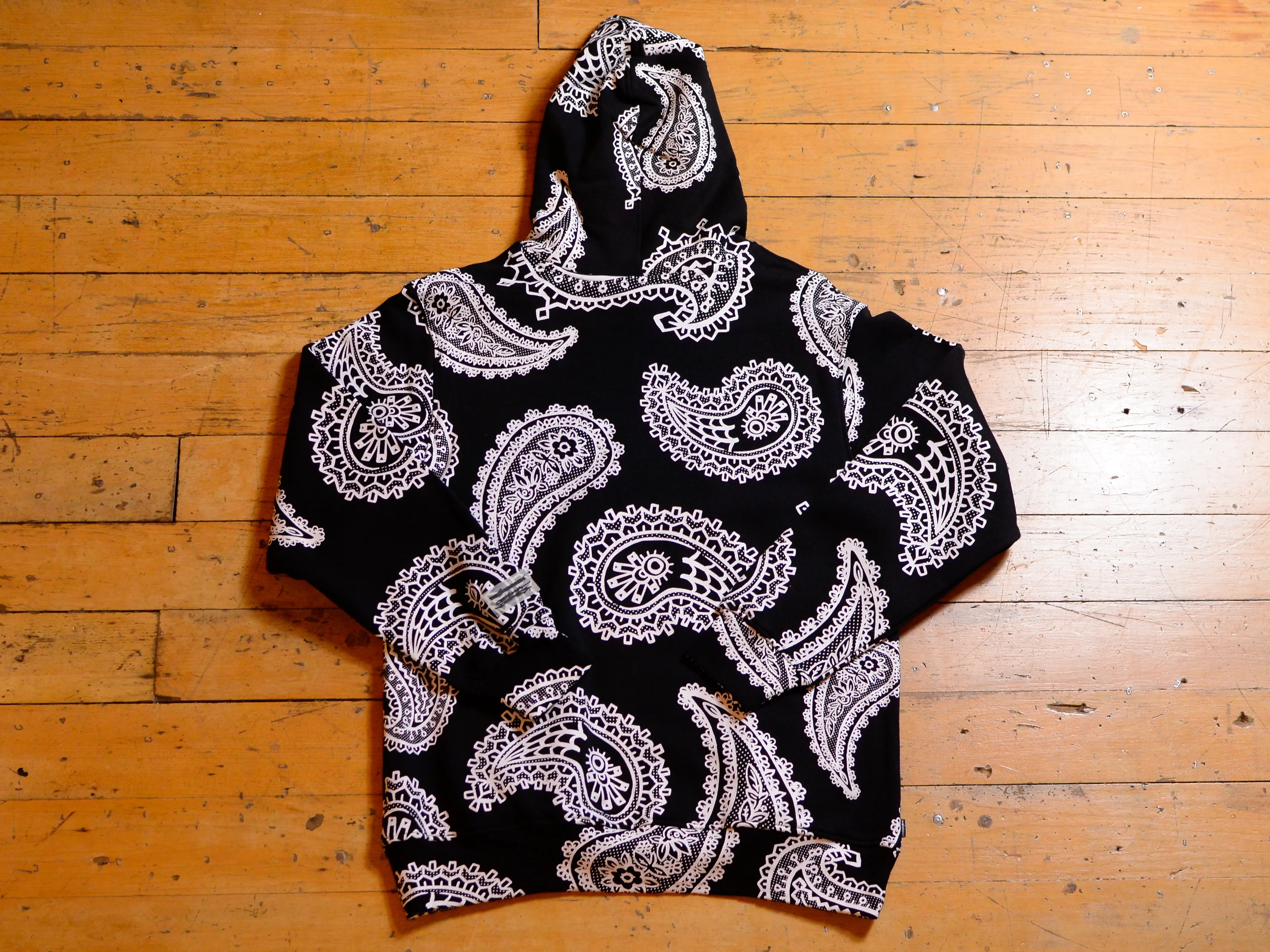 The Hundreds x Josh Vides Paisley Pullover - Black