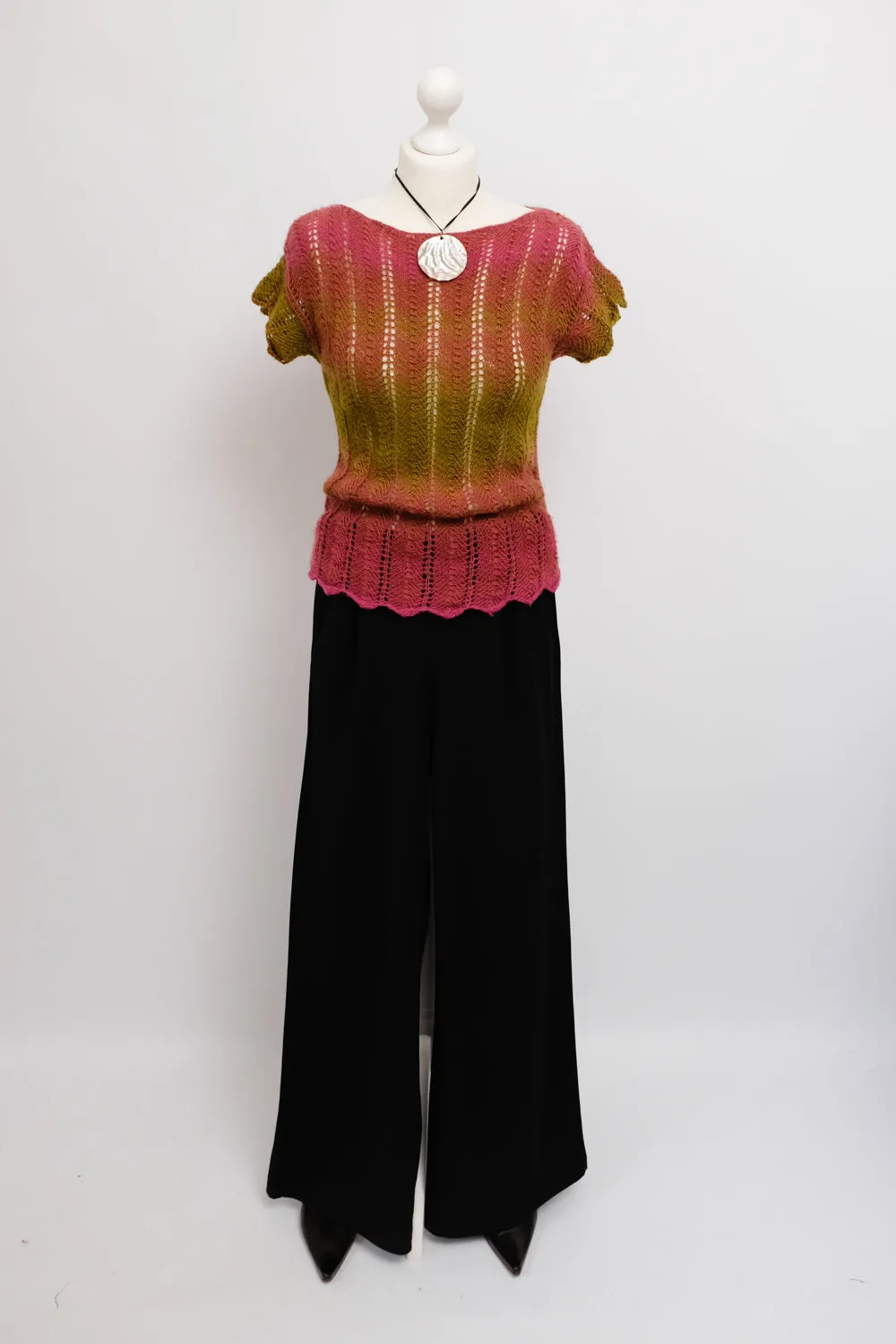 VINTAGE HANDMADE KNIT TOP